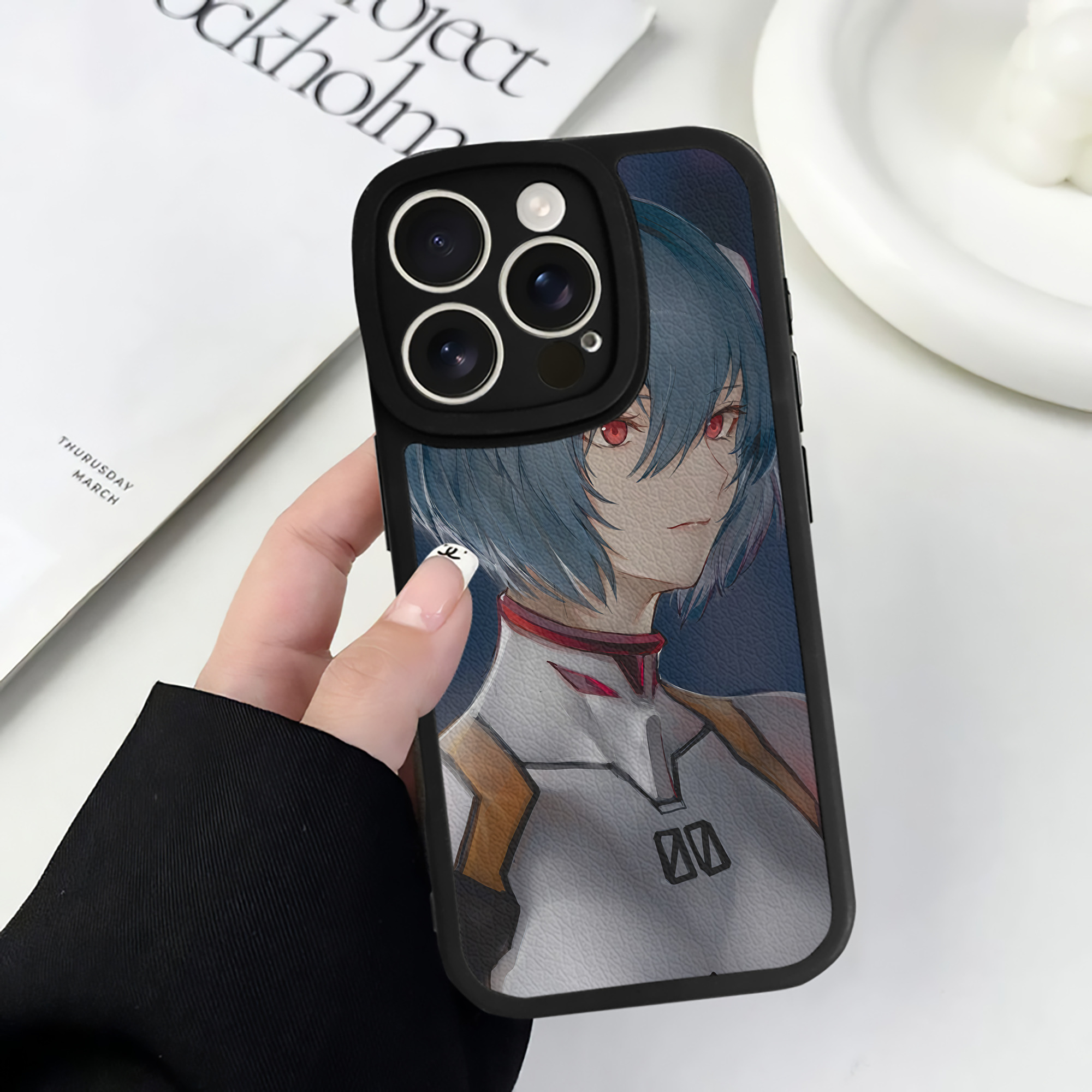 （画像用） EVA 新世紀エヴァンゲリオン 【iPhone 16シリーズ対応】シリコンスマホケース（レザー調） 材質：シリコン